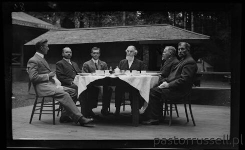 I38 - 1911, June 24 - Santa Cruz, CA, Dining El Fresco In The Tall Trees Wynik